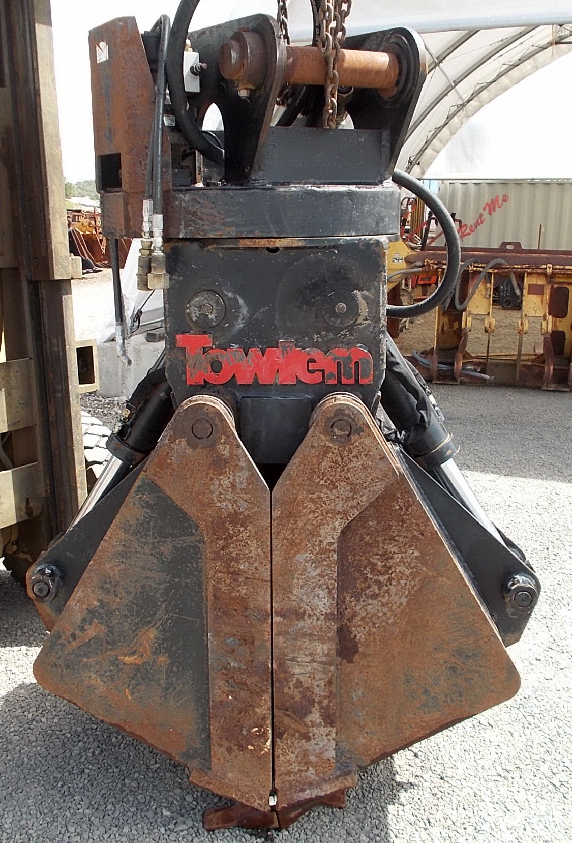 Hunt Tractor Used 34" PinOn Clamshell Bucket For Sale