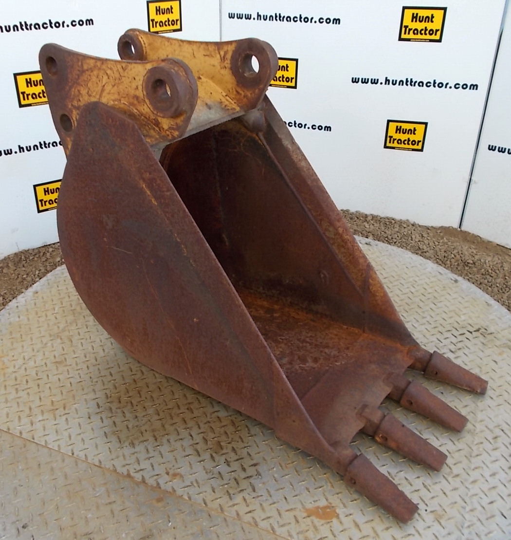 Used 18" Caterpillar 426 PinOn Backhoe Bucket For Sale