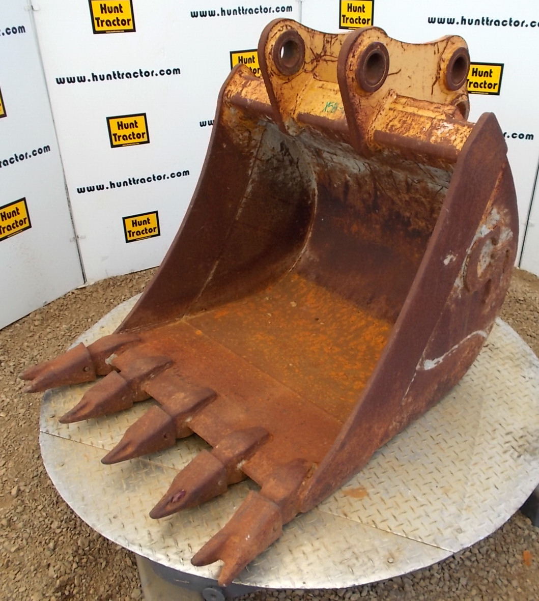 Hunt Tractor Used 36" John Deere 510 PinOn Backhoe Bucket For Sale