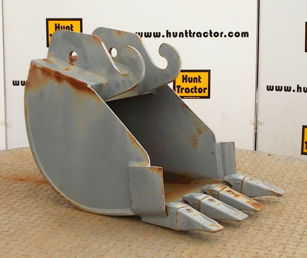 Hunt Tractor Used 16" Terramite T7 Terramite Q/C Backhoe Bucket For Sale