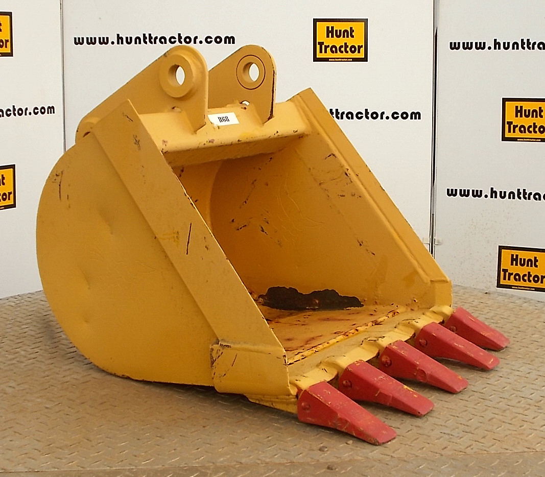 Used 24" Bobcat 811 PinOn Backhoe Bucket For Sale