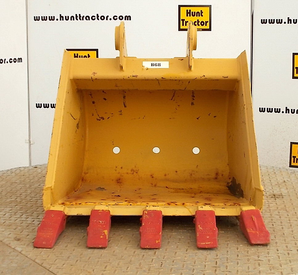 Used 24" Bobcat 811 PinOn Backhoe Bucket For Sale