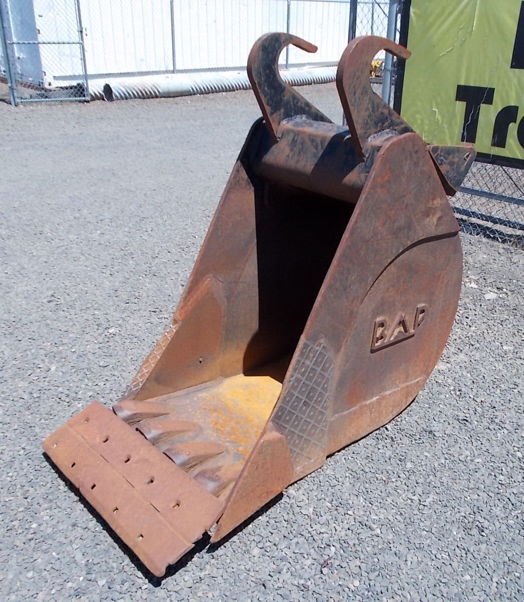 Used 24" Jones Wedge Excavator Bucket For Sale