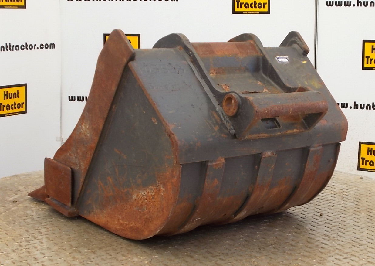 Hunt Tractor Used 24" Class III Bobcat XChange MiniExcavator Bucket