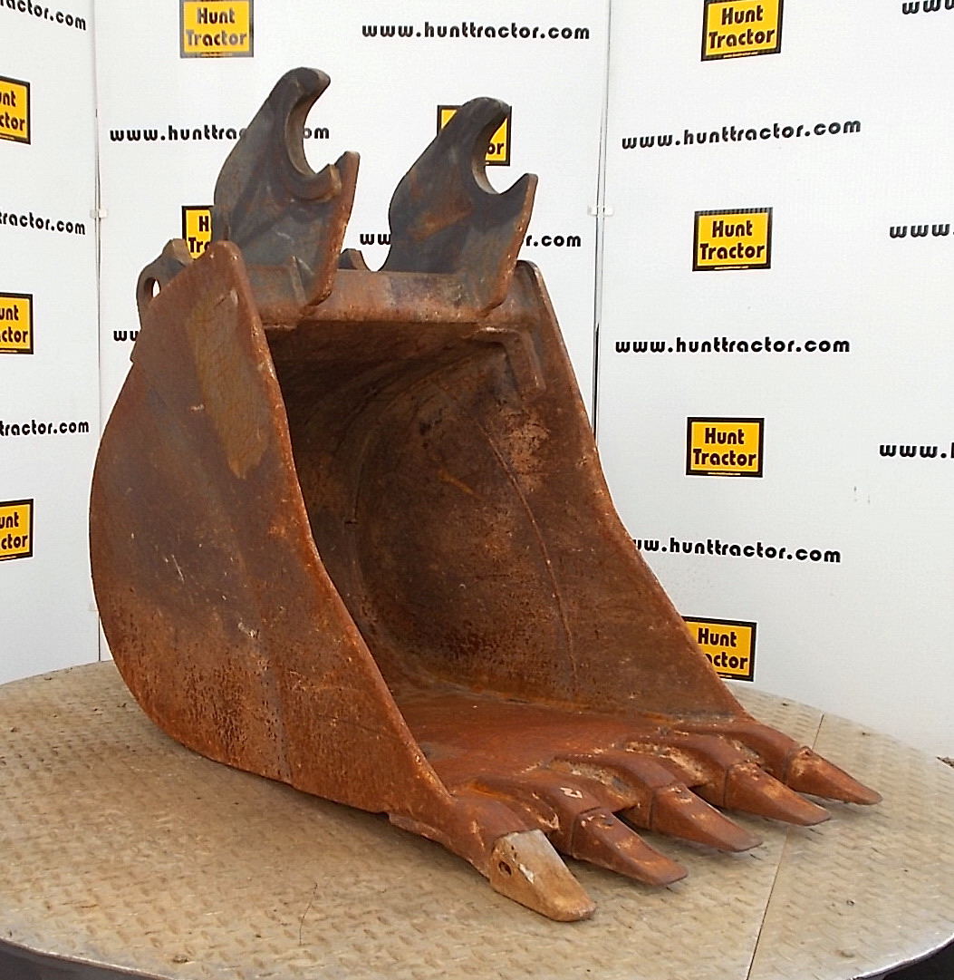 Hunt Tractor Used 24" Kubota KX0803 Kubota Wedge Excavator Bucket