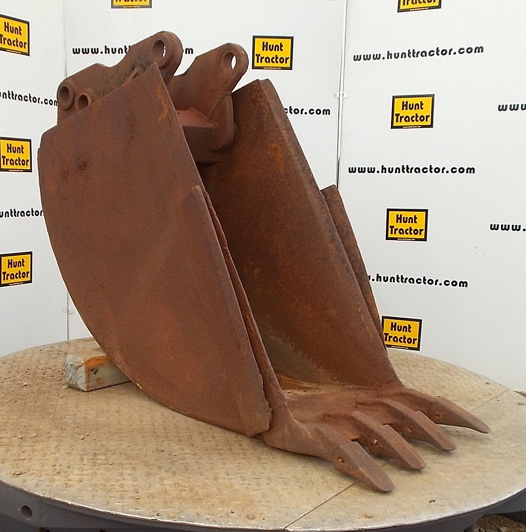 Used 18" New Holland LB75 PinOn Backhoe Bucket For Sale