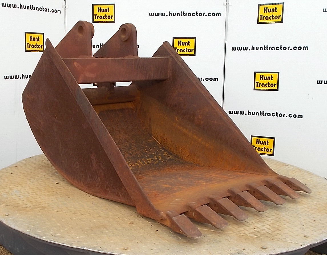 Used 30" John Deere 310A PinOn Backhoe Bucket For Sale