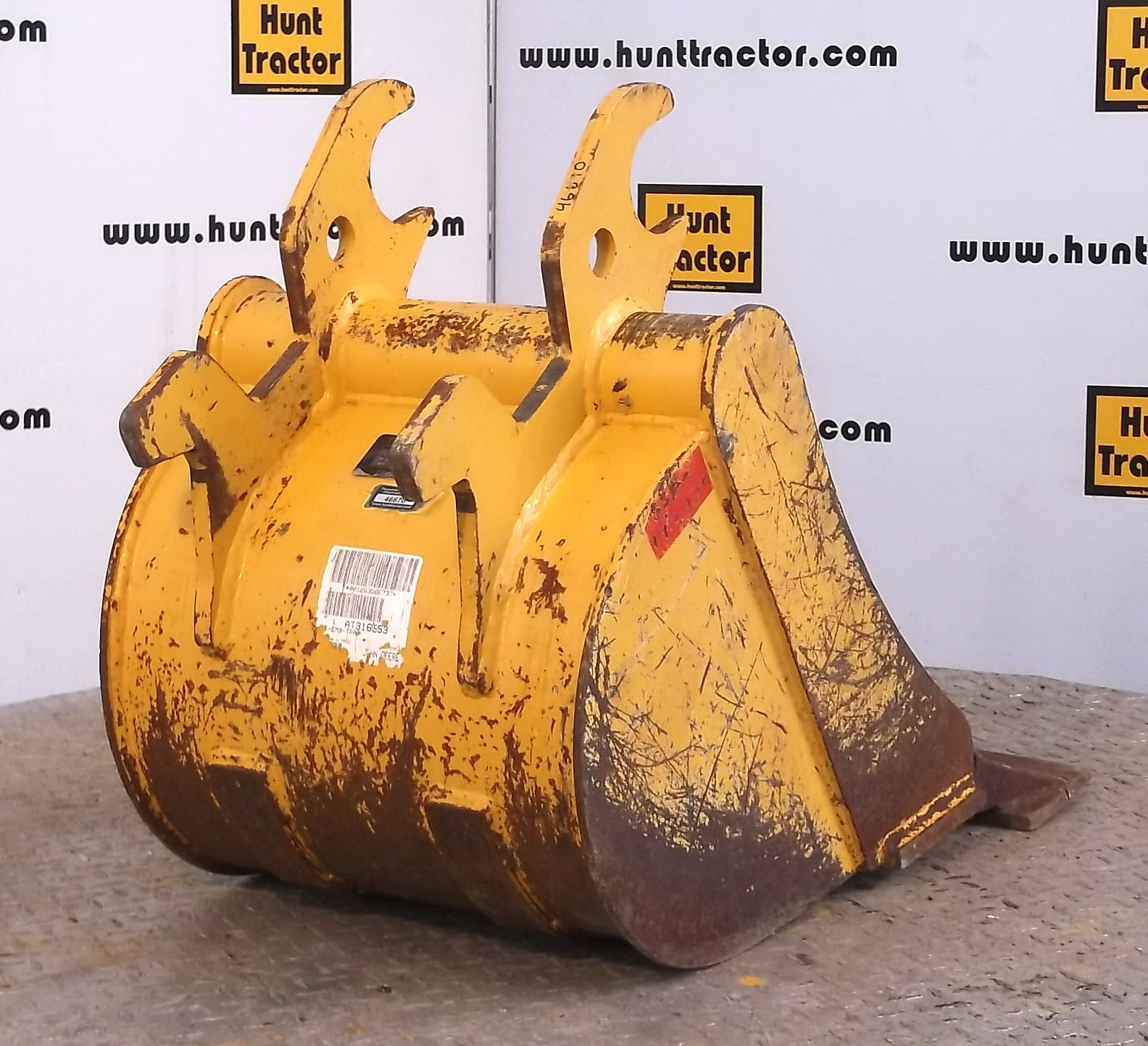 Used 18" John Deere 27D John Deere Wedge MiniExcavator Bucket For Sale