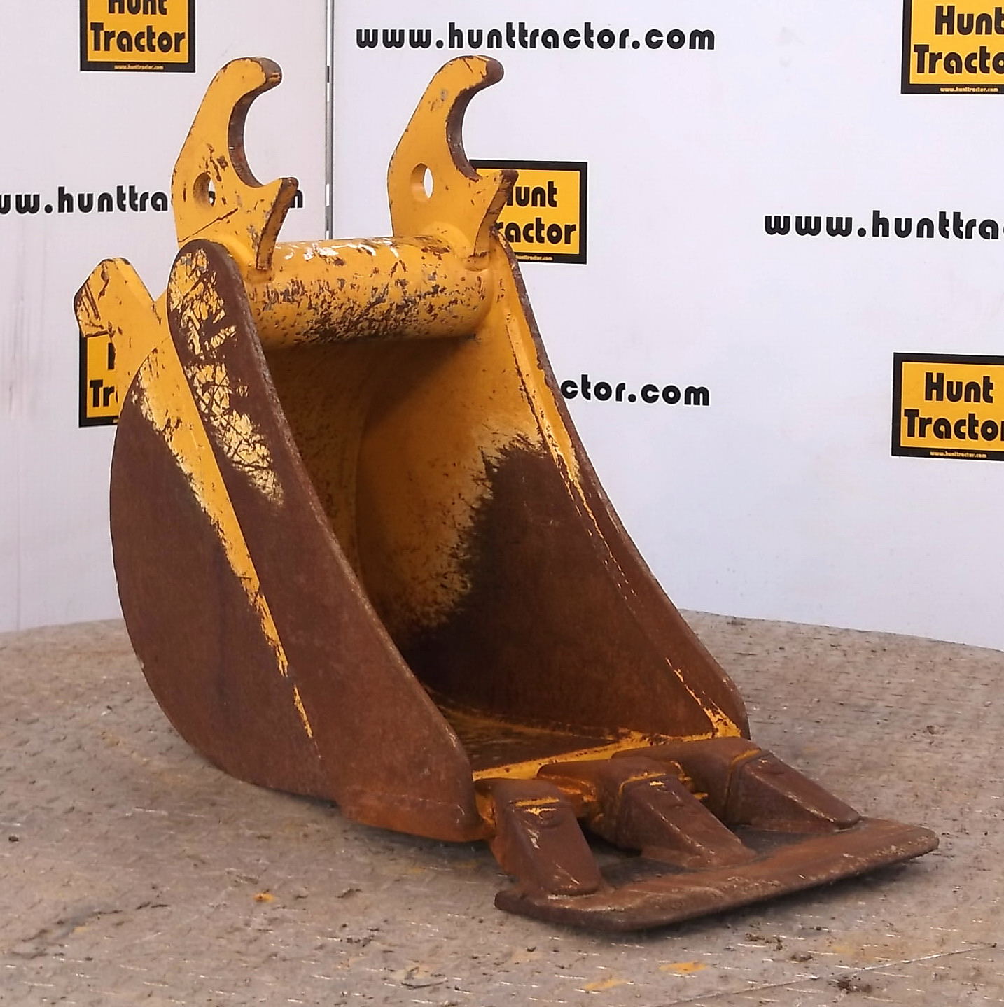 Hunt Tractor Used 12" John Deere 27D John Deere Wedge MiniExcavator