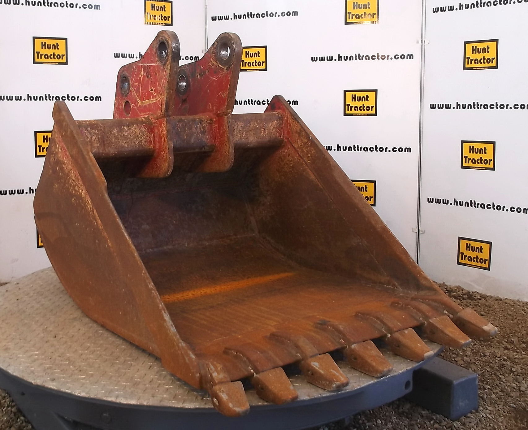 Used 36" John Deere 310SE PinOn Backhoe Bucket For Sale