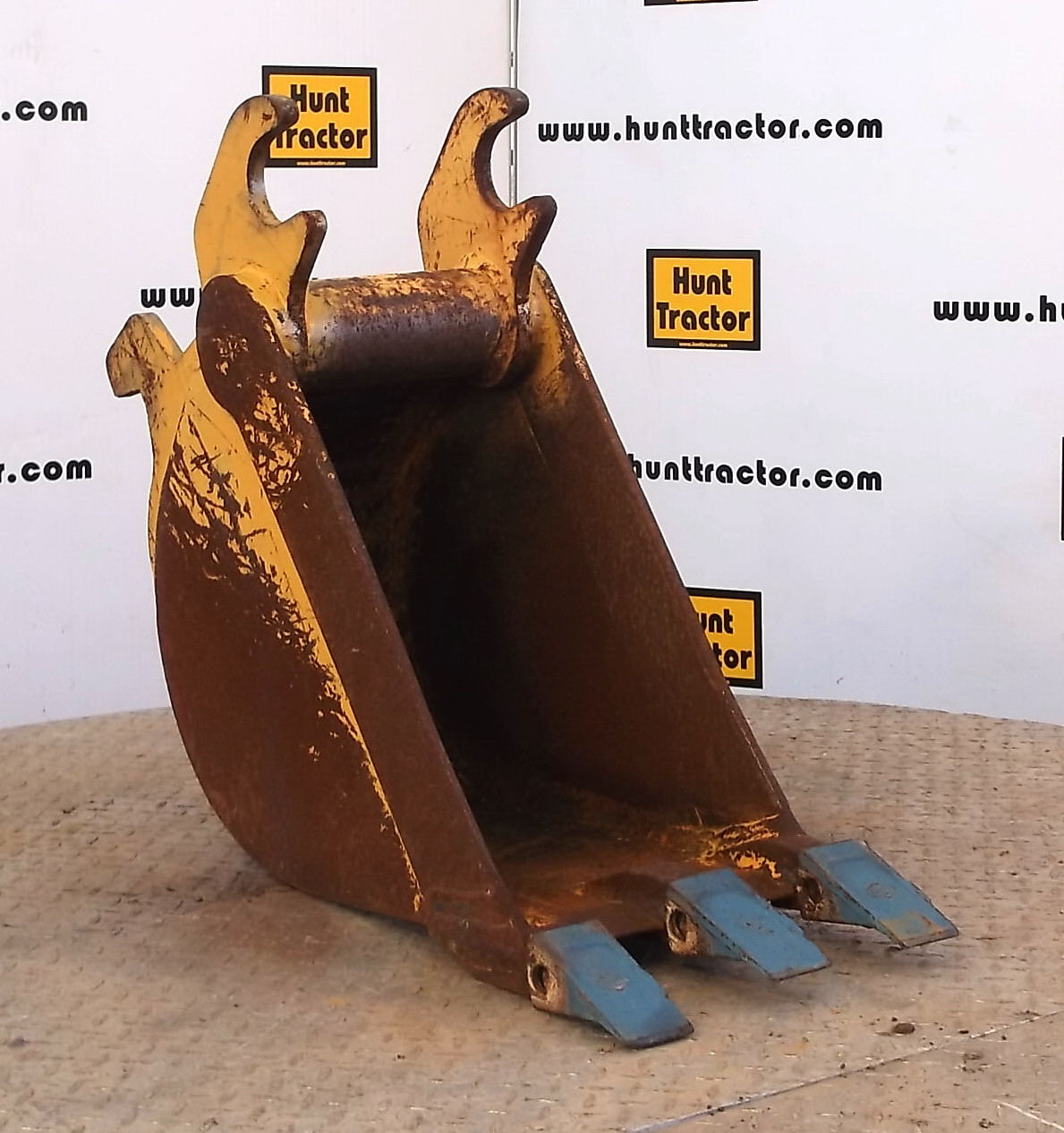 Hunt Tractor Used 12" John Deere 35C ZTS John Deere Wedge Mini