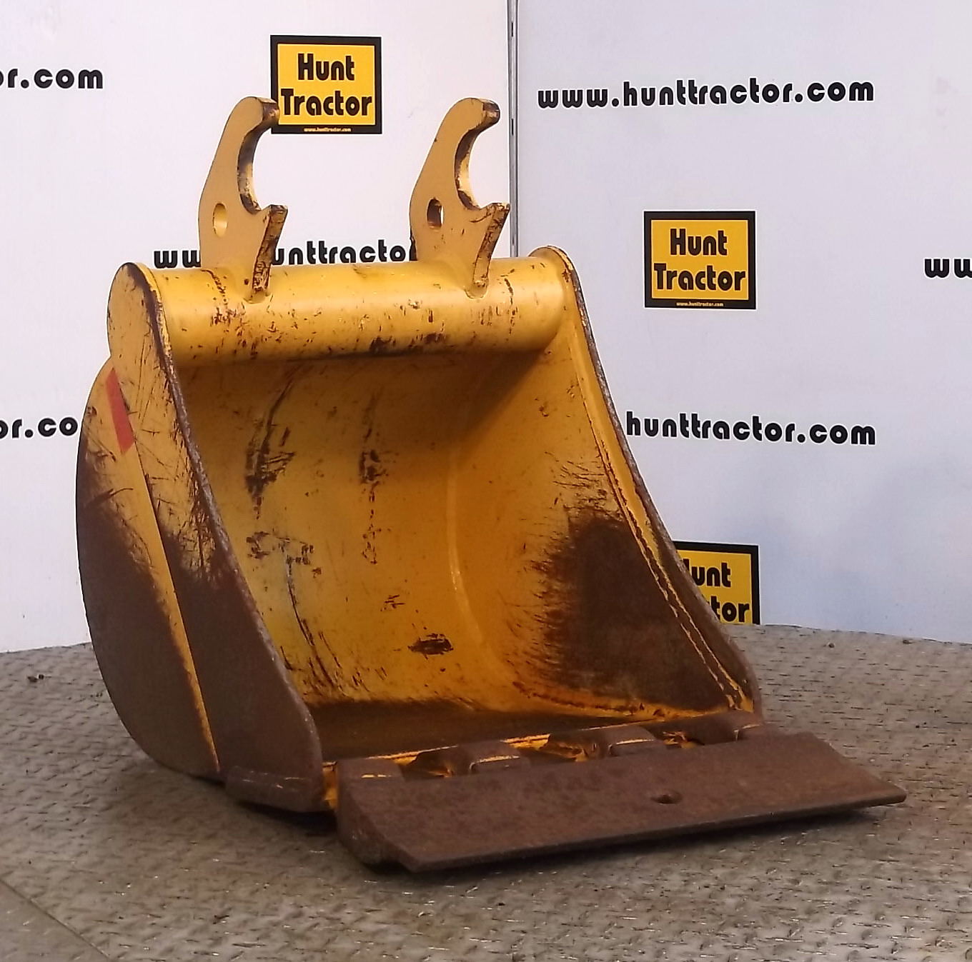 Used 18" John Deere 35D John Deere Wedge MiniExcavator Bucket For Sale