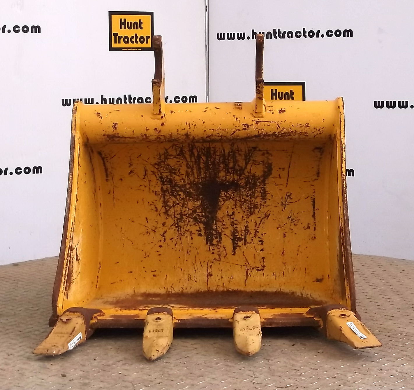 Hunt Tractor Used 24" John Deere 35D John Deere Wedge MiniExcavator