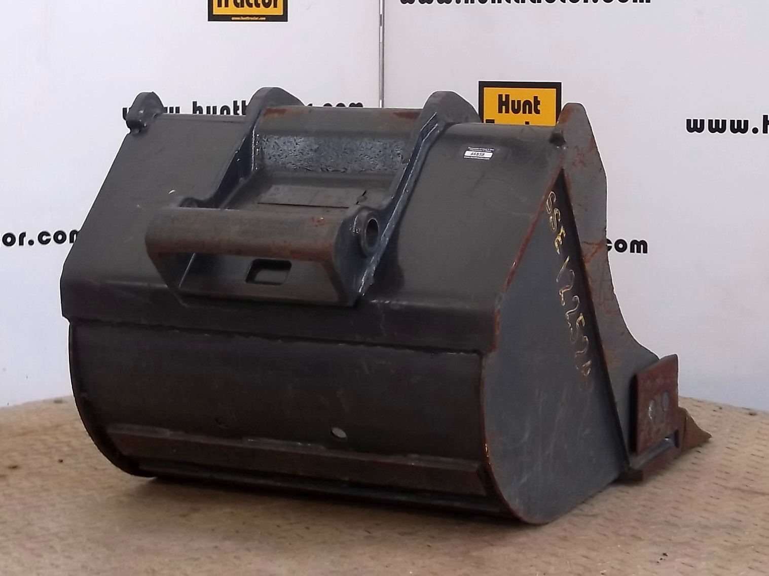 Used 24" Bobcat 334 Bobcat XChange Class III MiniExcavator Bucket