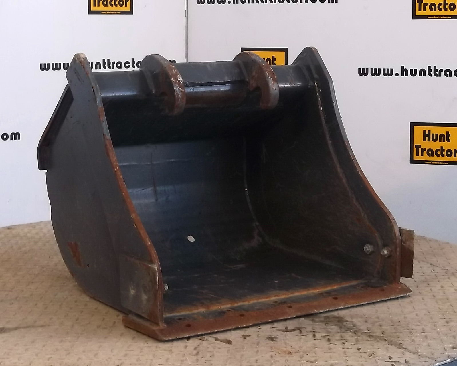 Hunt Tractor Used 24" Bobcat 331 Bobcat XChange Class III Mini