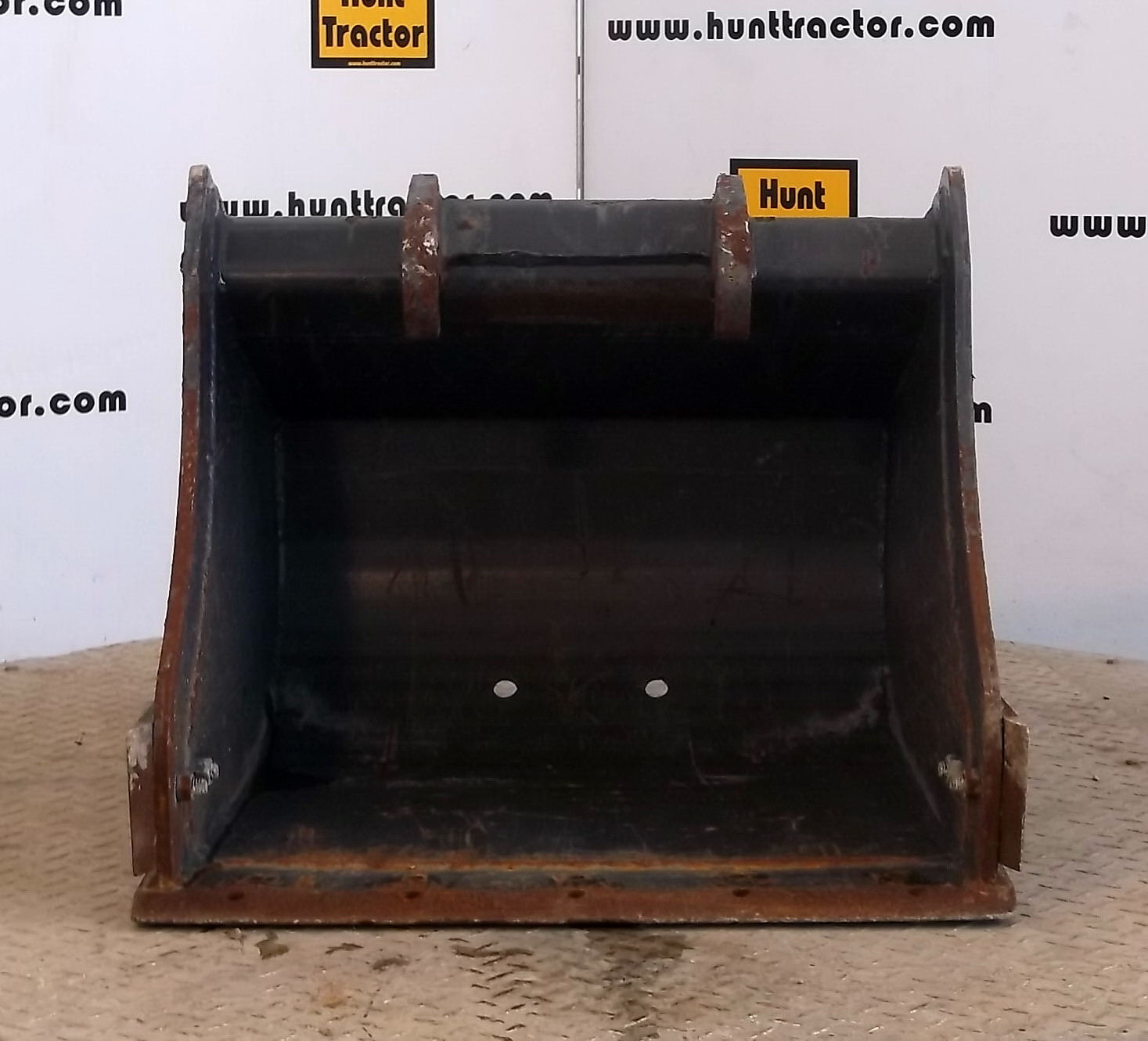 Hunt Tractor Used 24" Bobcat 331 Bobcat XChange Class III Mini