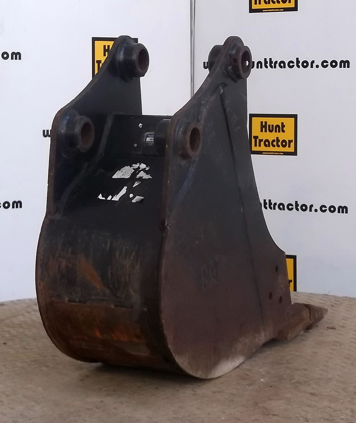 Hunt Tractor Used 12" Caterpillar 304C CR PinOn MiniExcavator