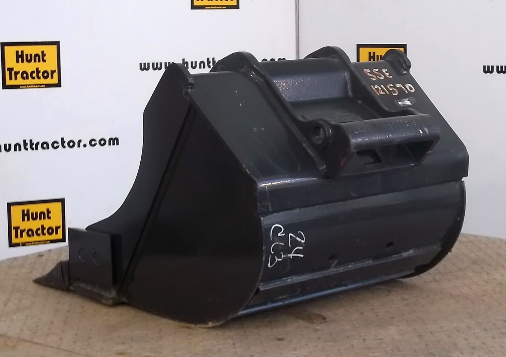 Hunt Tractor New 24" Bobcat 331 Bobcat XChange Class III Mini