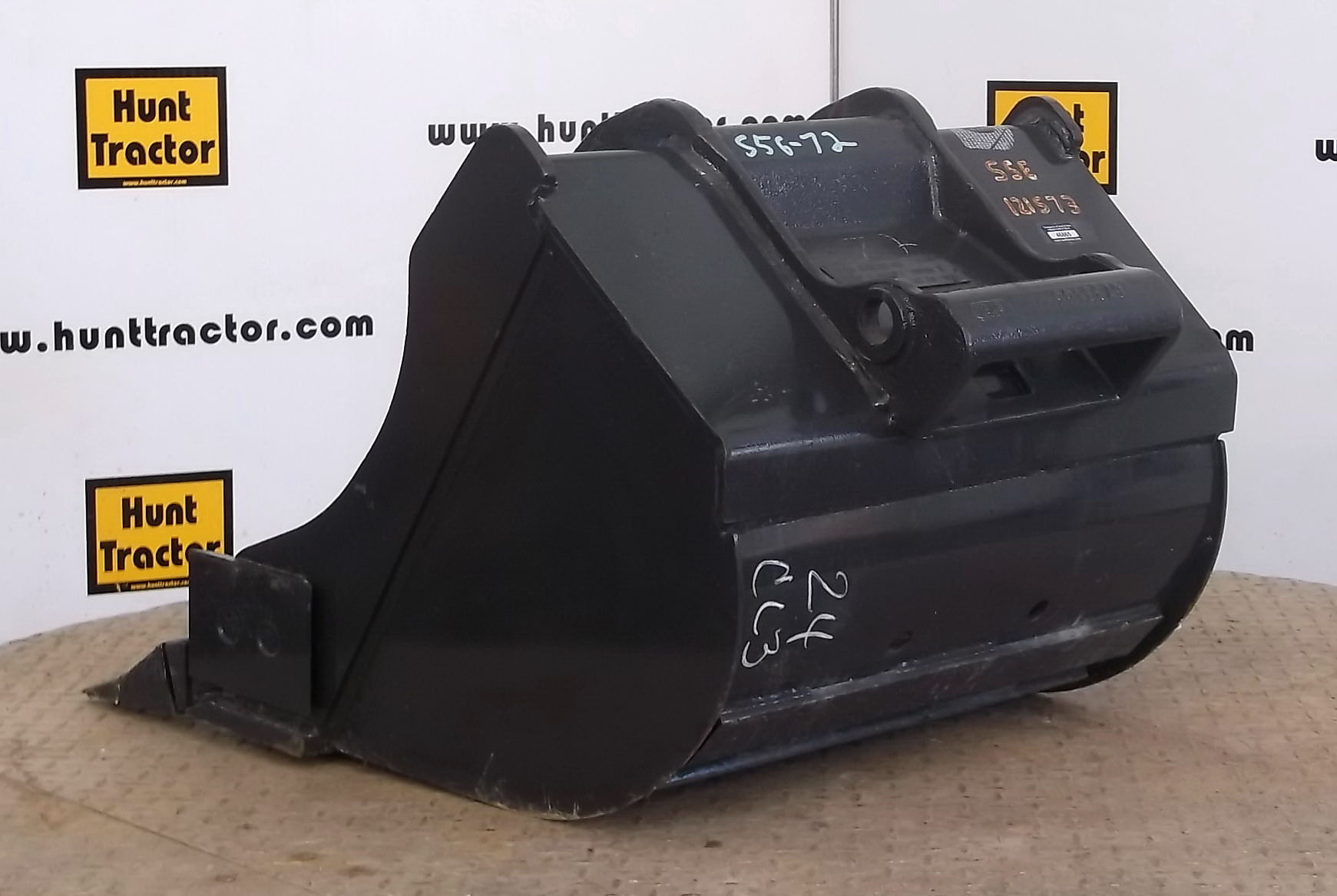 Hunt Tractor New 24" Bobcat 331 Bobcat XChange Class III Mini