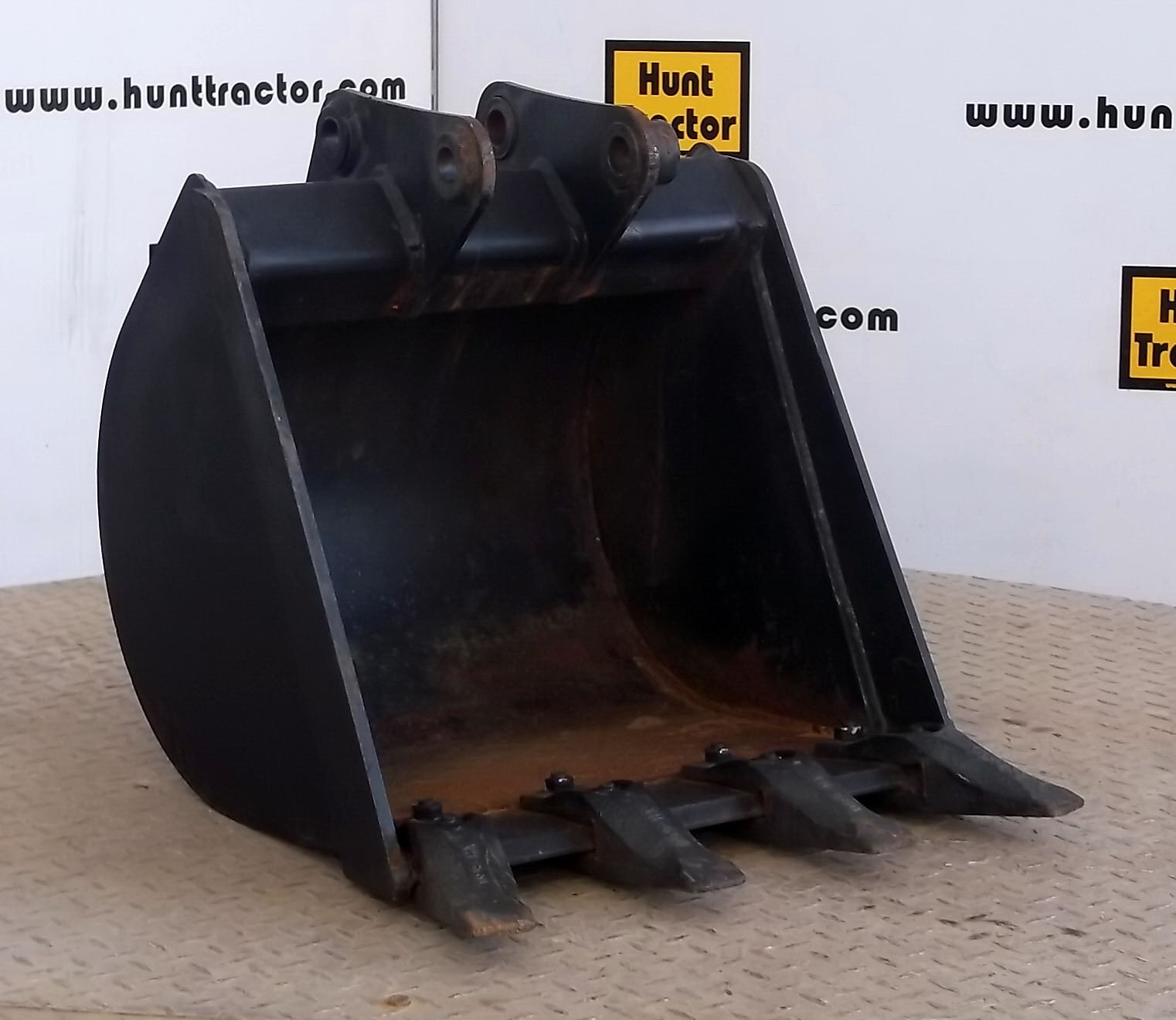 New 18" Kubota B20 PinOn Backhoe Bucket For Sale