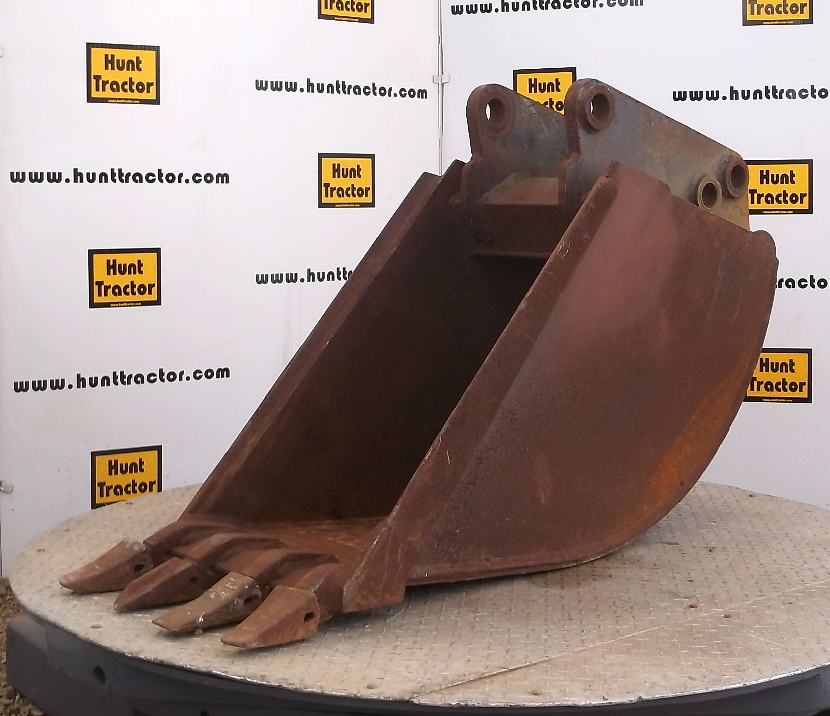 New 18" Ford 555 PinOn Backhoe Bucket For Sale