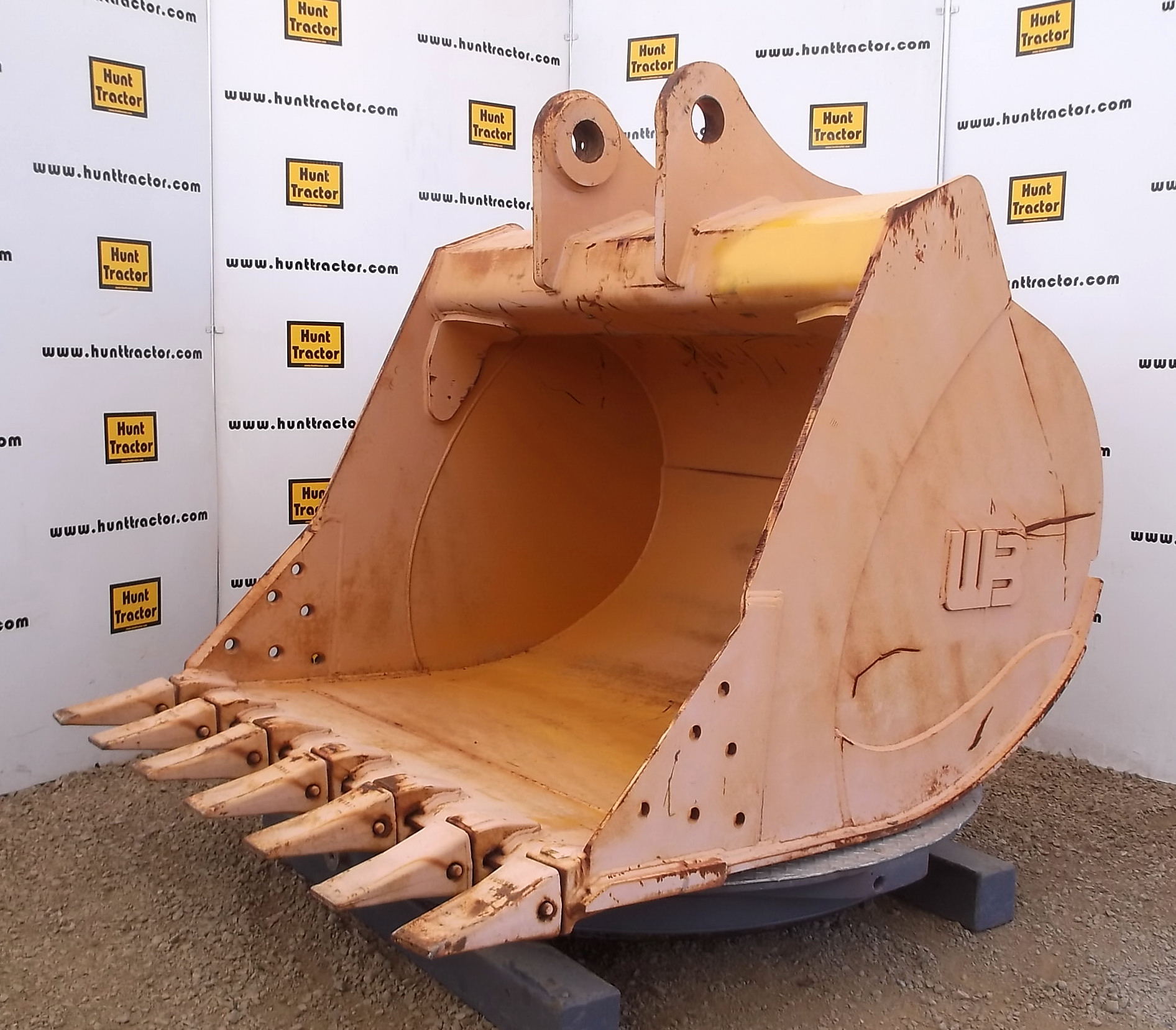 New 60" Kobelco SK220 Mark III PinOn Excavator Bucket For Sale