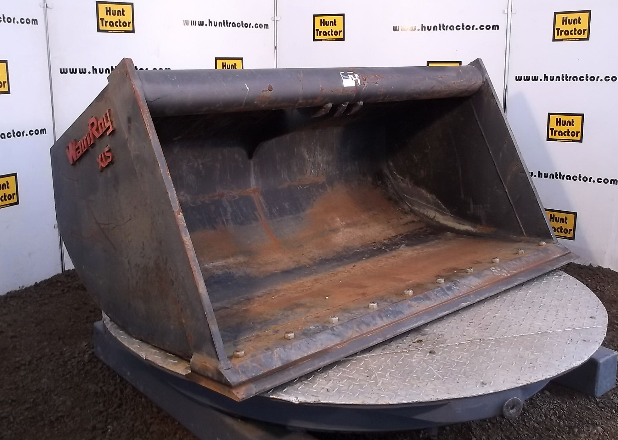 Hunt Tractor New 60" 1/2 Yd WainRoy XLS Excavator Bucket For Sale