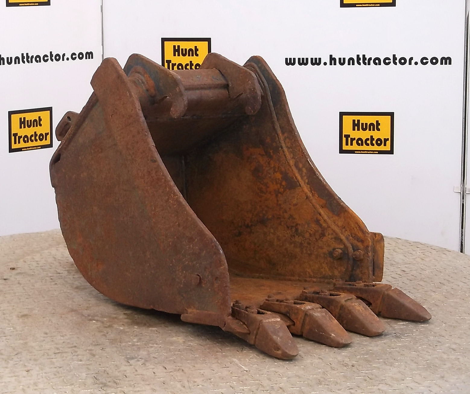 Used 18" Class III Bobcat XChange MiniExcavator Bucket