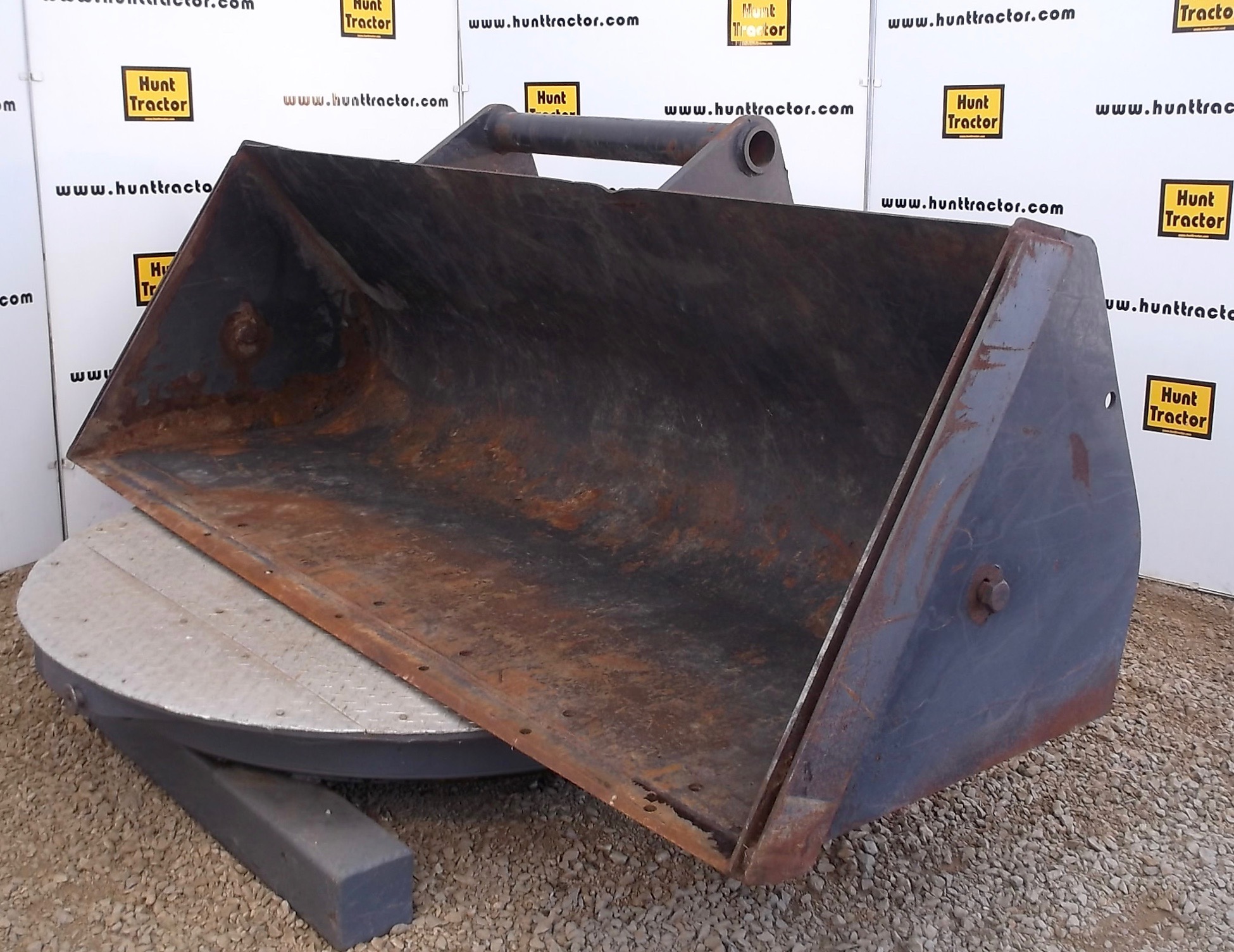 Used 92" Bobcat Telehandler Material Bucket For Sale