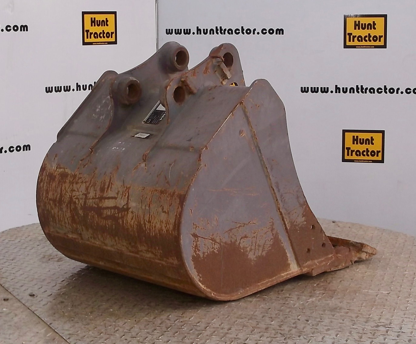 Used 24" Volvo EC35 PinOn MiniExcavator Bucket For Sale