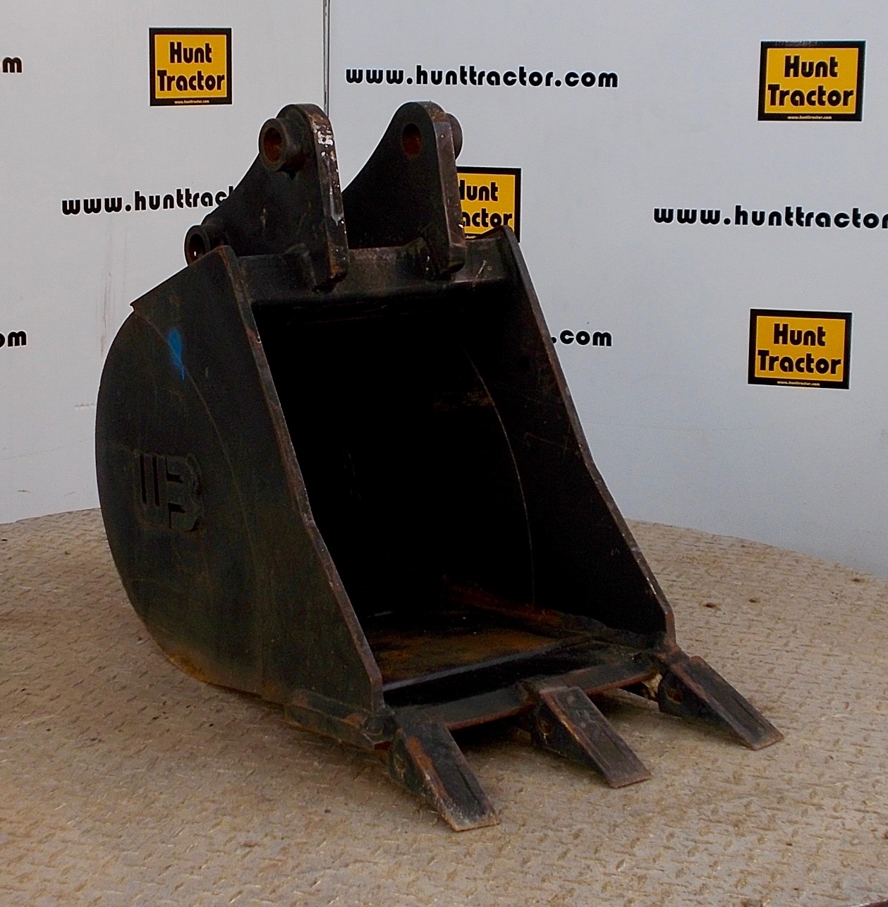 New 16" Bobcat E26 PinOn MiniExcavator Bucket For Sale