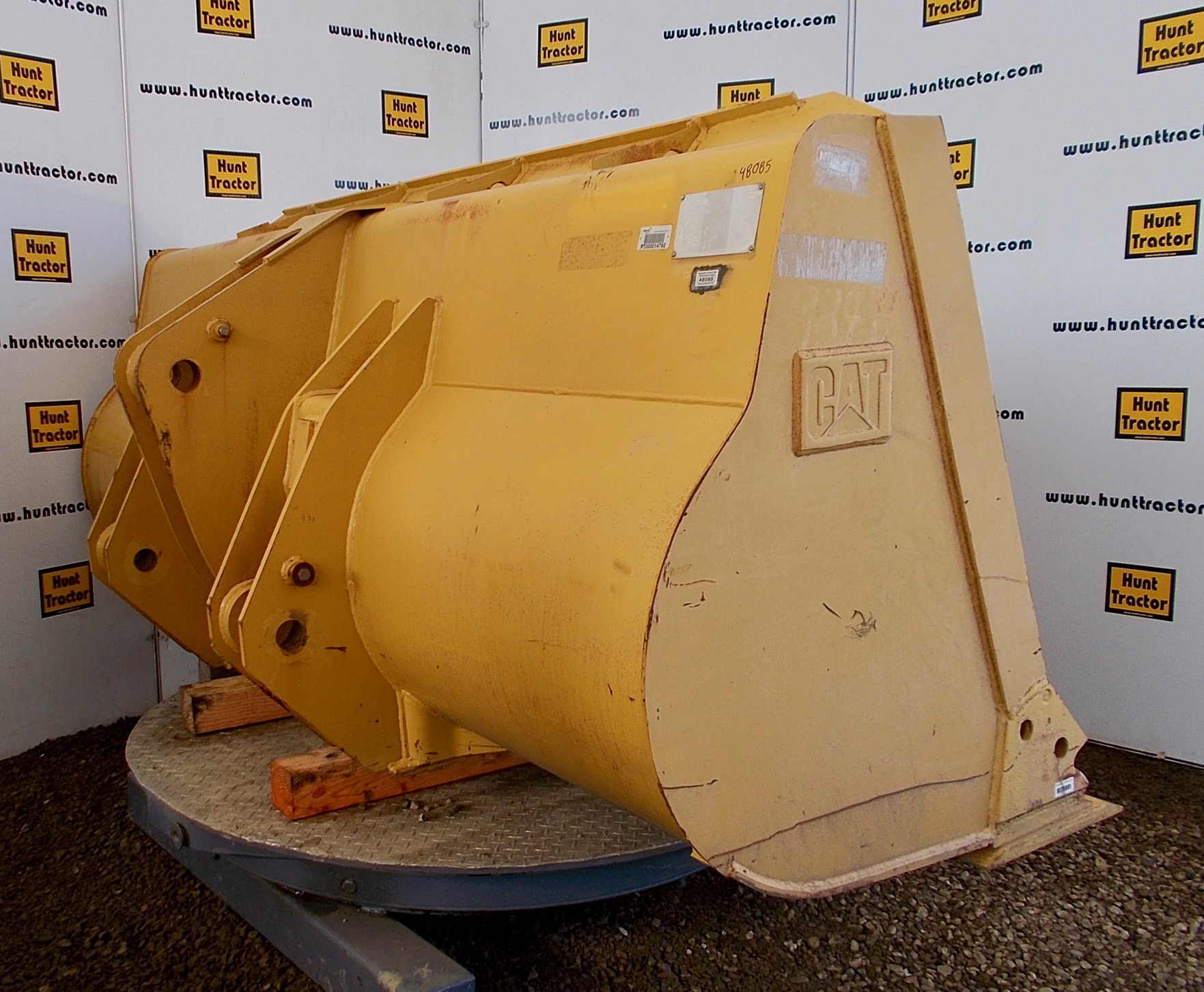 New 100" Caterpillar 924H PinOn General Purpose Loader Bucket For Sale