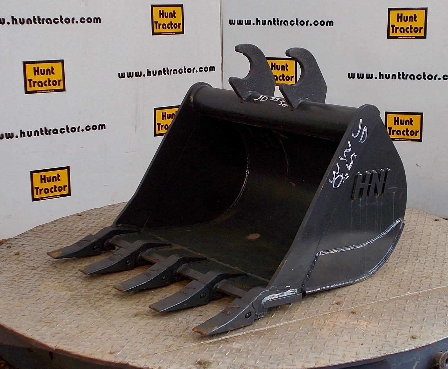 New 30" John Deere 27C ZTS John Deere Wedge MiniExcavator Bucket For Sale