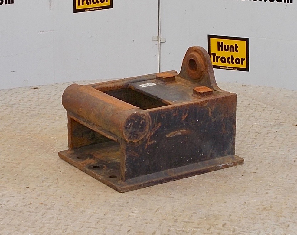 Used 1/8 Yd WainRoy Adapter Plate For Sale
