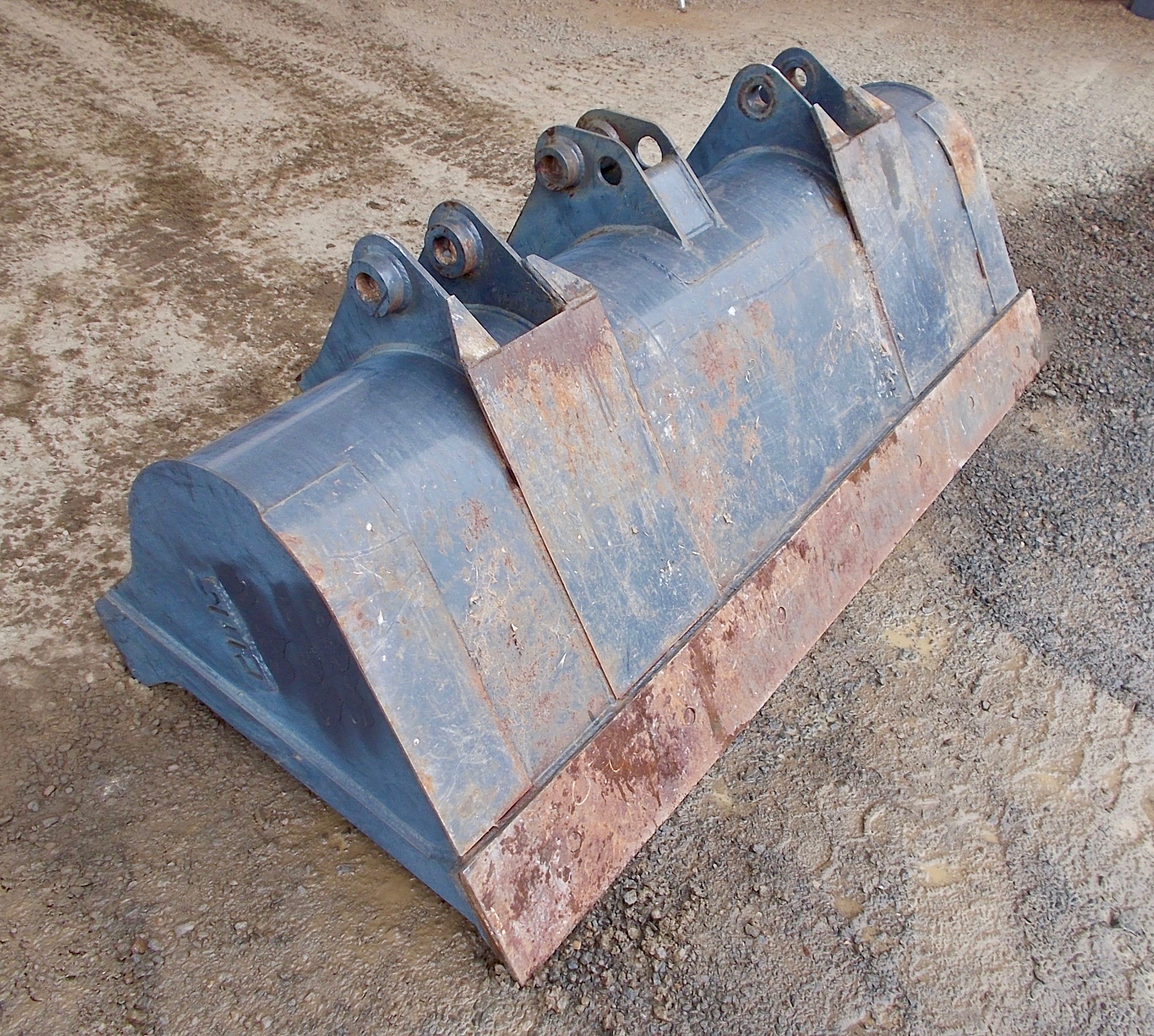 New 86" John Deere 310E PinOn General Purpose Loader Bucket For Sale