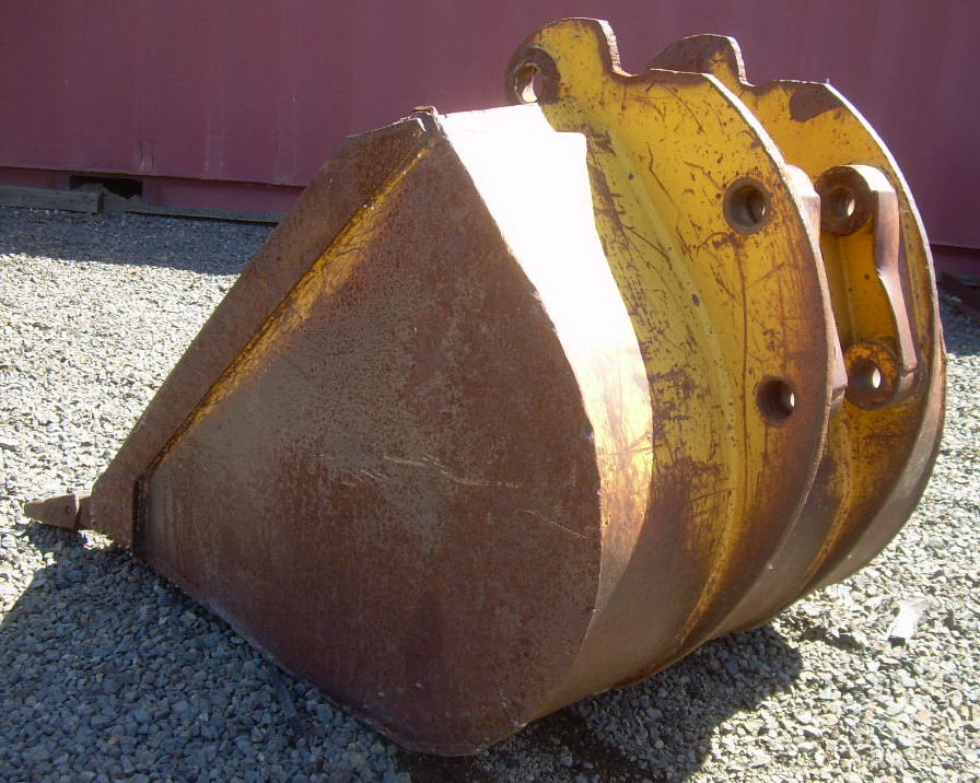 Used 36" Case 580 Super E PinOn Backhoe Bucket For Sale