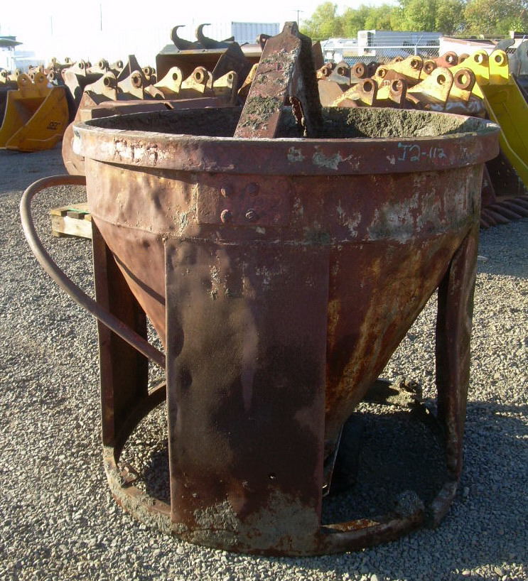 Hunt Tractor Used 1 Yard Concrete Bucket For Sale