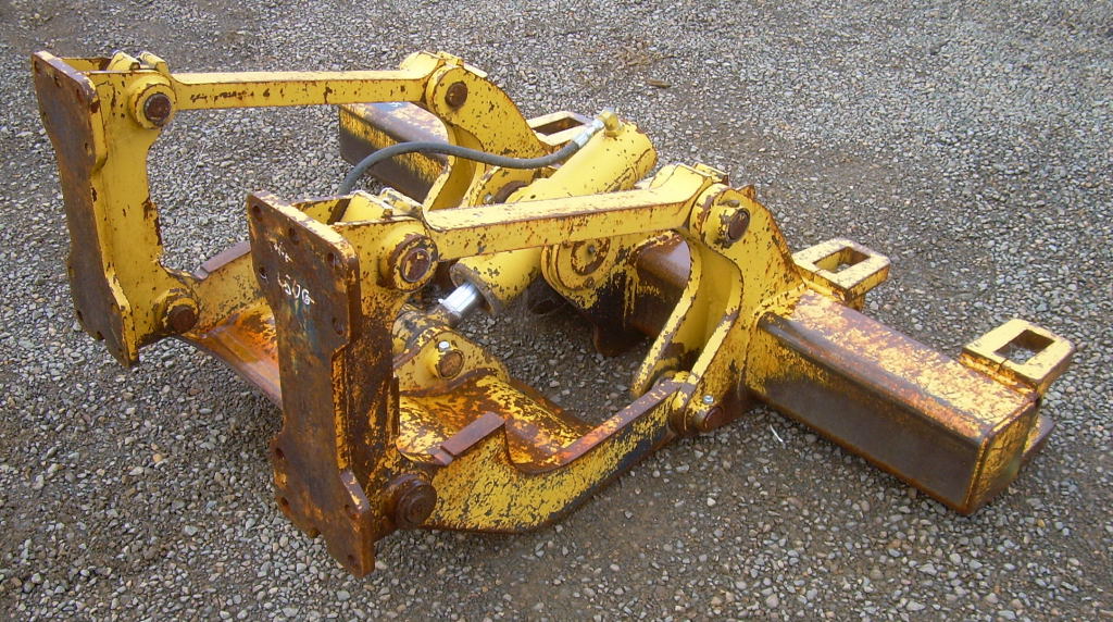 Hunt Tractor Used John Deere 450G, 550G, 650G Parallel Ripper For Sale