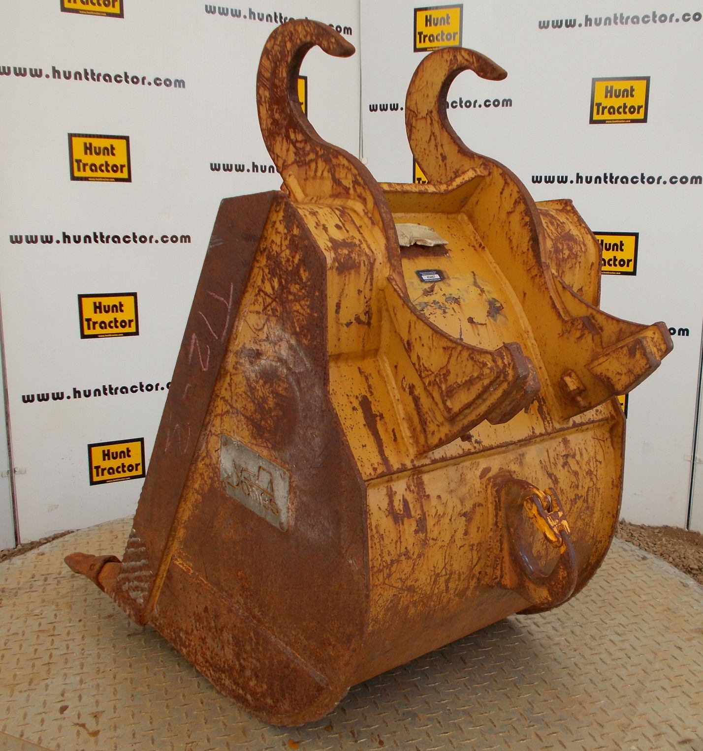 Used 24" Jones Wedge Backhoe Bucket For Sale