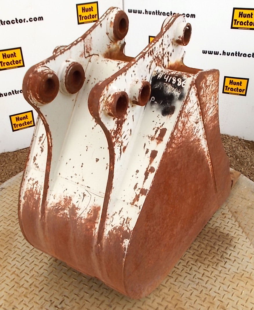 Used 24" Takeuchi TB070 PinOn Excavator Bucket For Sale