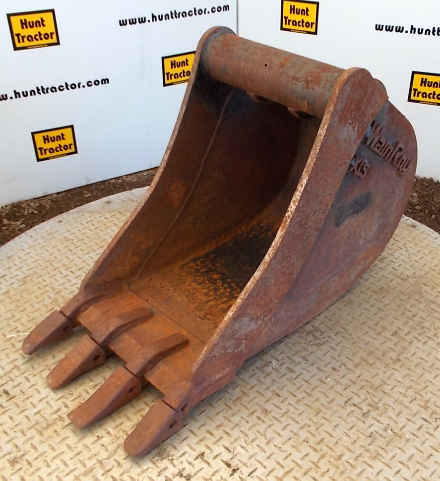 Used 18" 1/4 Yd WainRoy® XLS Excavator Bucket For Sale