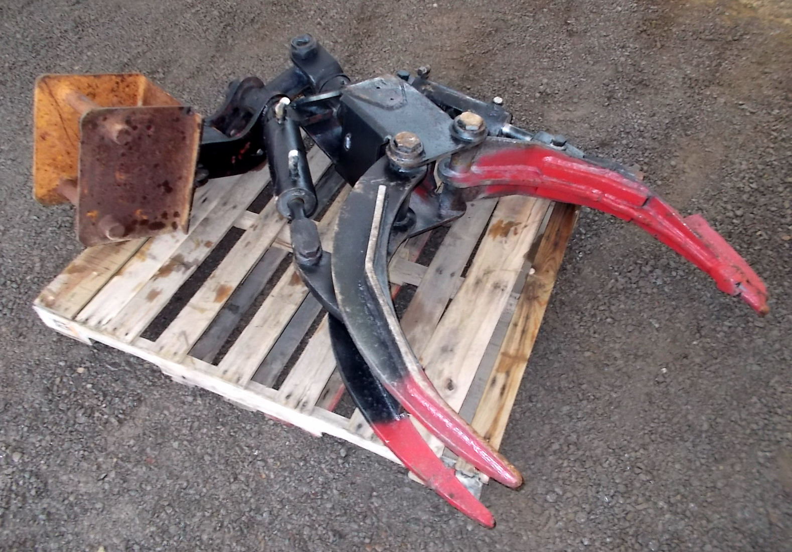 used-log-grapple-for-sale