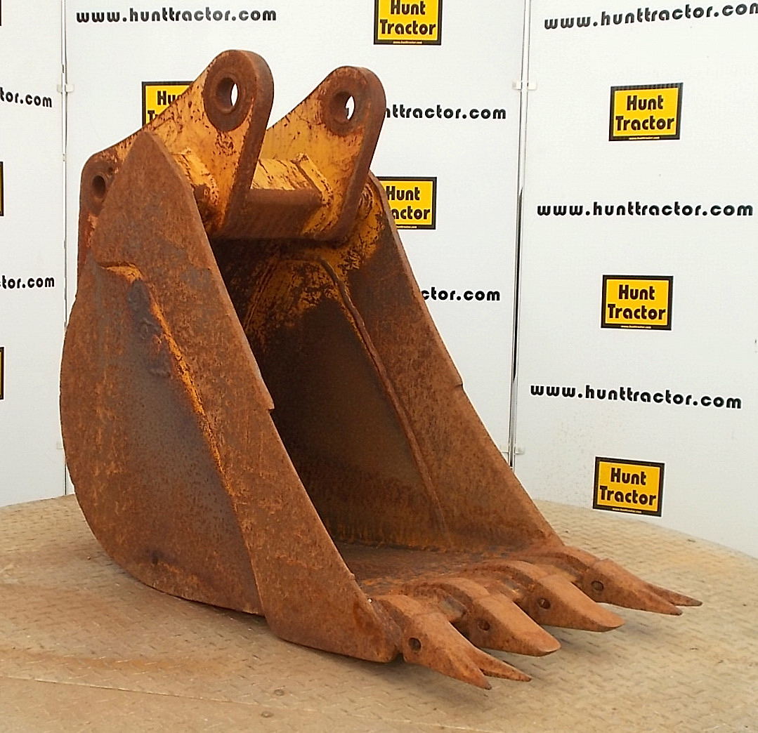 Used 18" John Deere 310J PinOn Backhoe Bucket For Sale