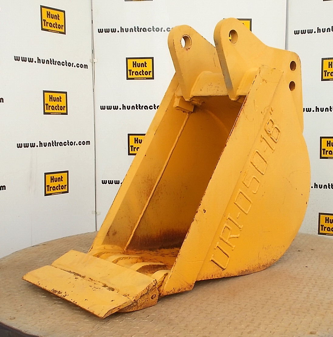 Used 18" John Deere 310K PinOn Backhoe Bucket For Sale