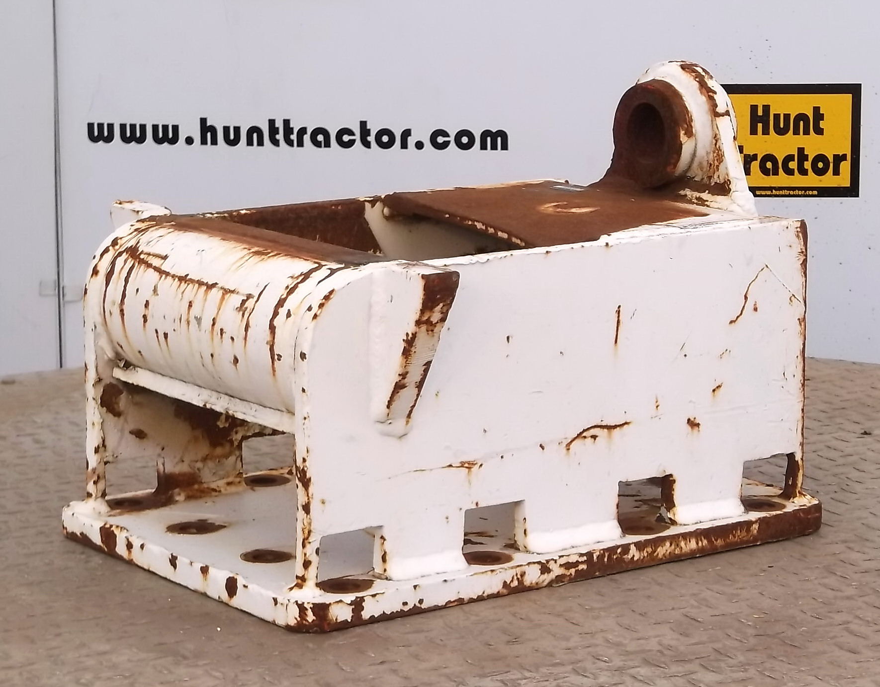 Used 1/4 Yd WainRoy Adapter Plate For Sale