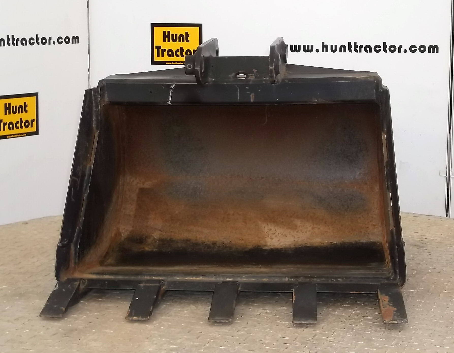 New 25" Massey Ferguson 1580 PinOn Backhoe Bucket For Sale