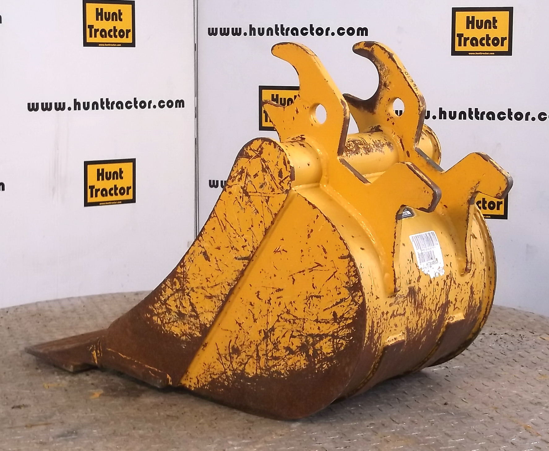 Used 18" John Deere 35D John Deere Wedge MiniExcavator Bucket For Sale