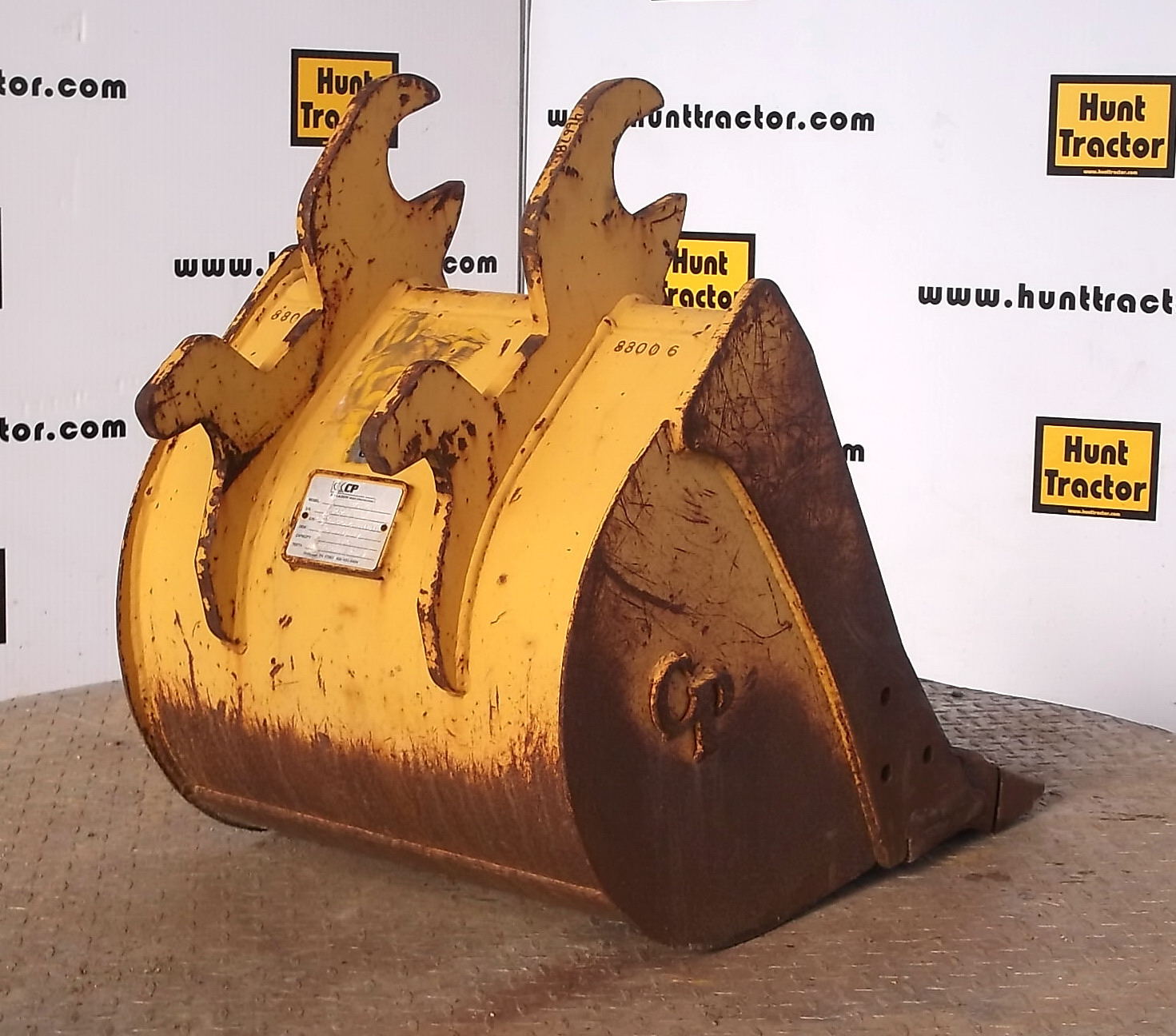 Used 20" John Deere 110 John Deere Wedge Backhoe Bucket For Sale