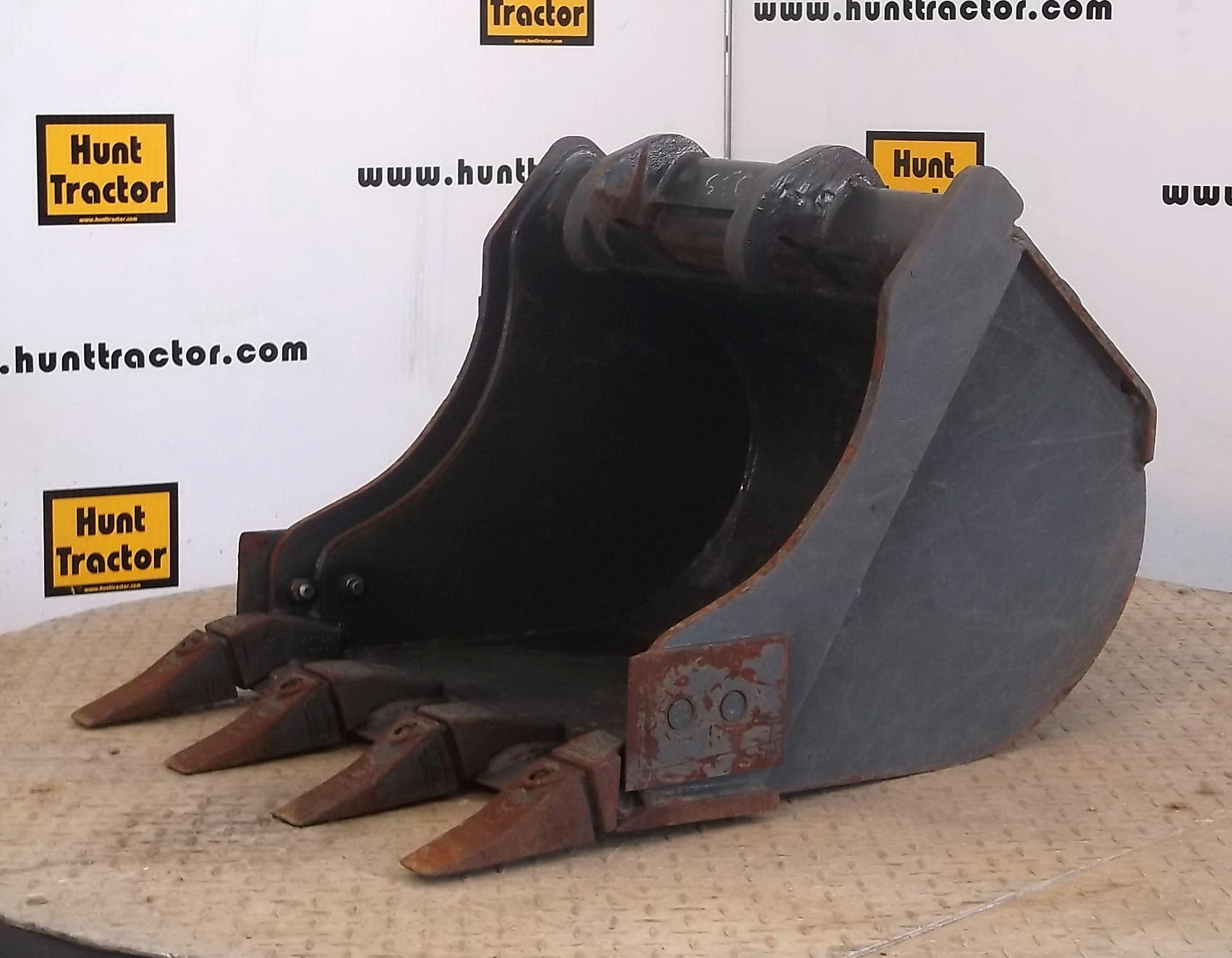 Used 24" Bobcat 331 Bobcat XChange Class III MiniExcavator Bucket