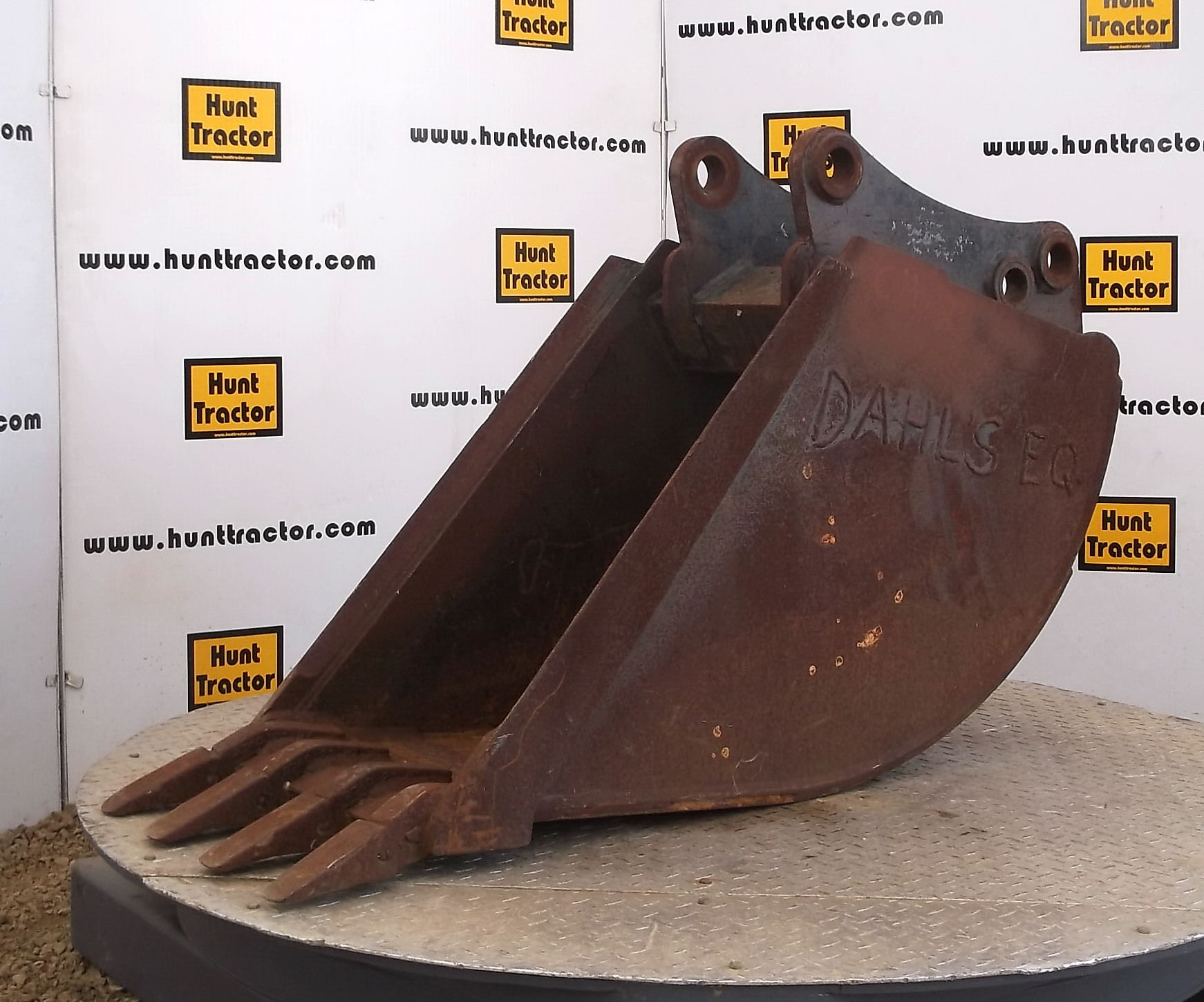 Ford 18 backhoe bucket #3